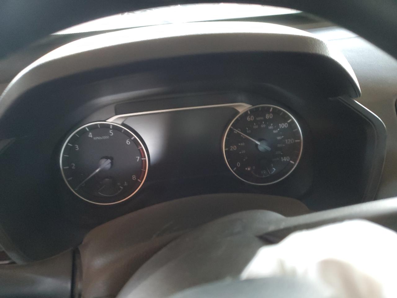 2020 Nissan Altima - Image 9