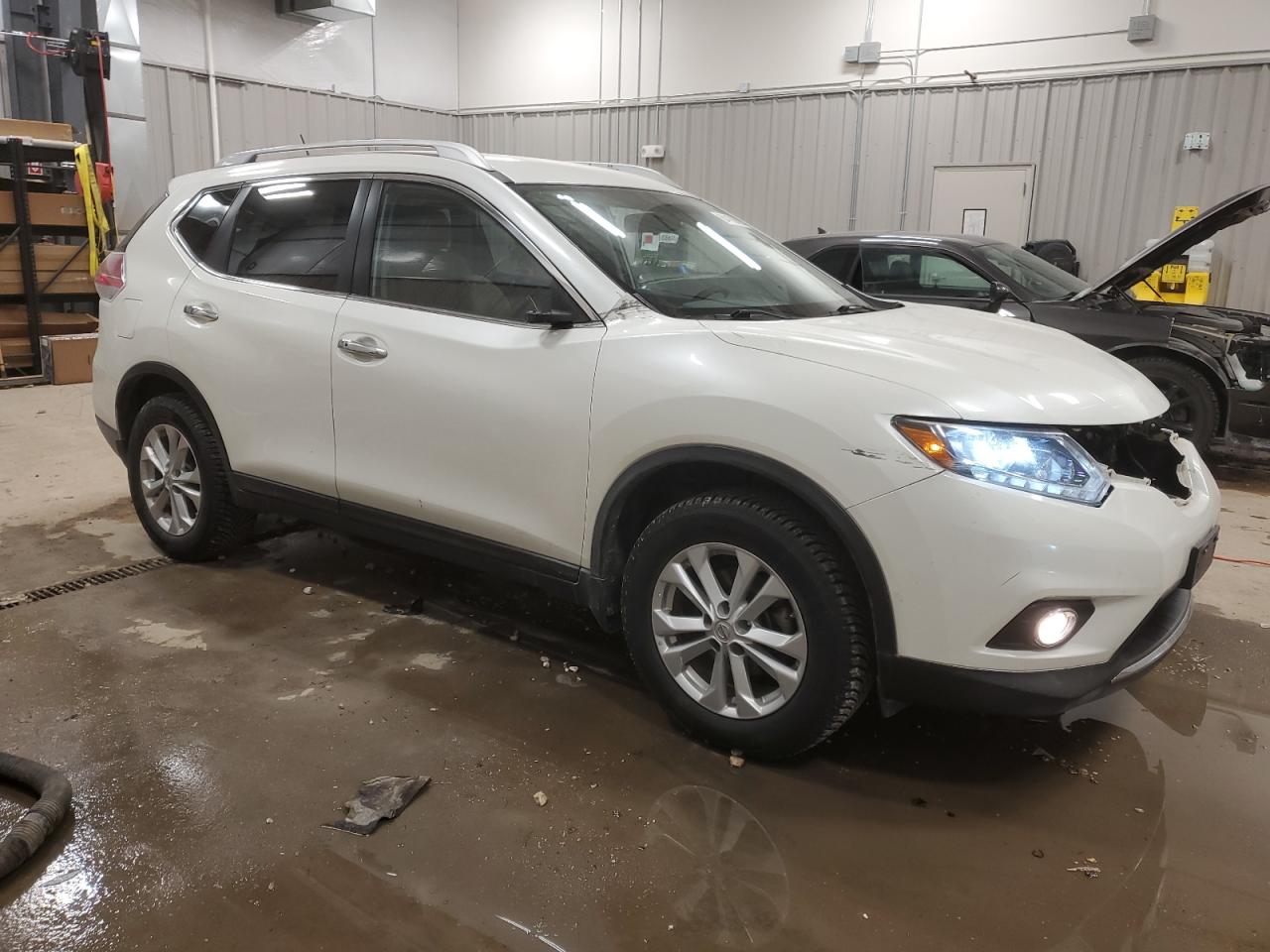2016 Nissan Rogue - Image 4