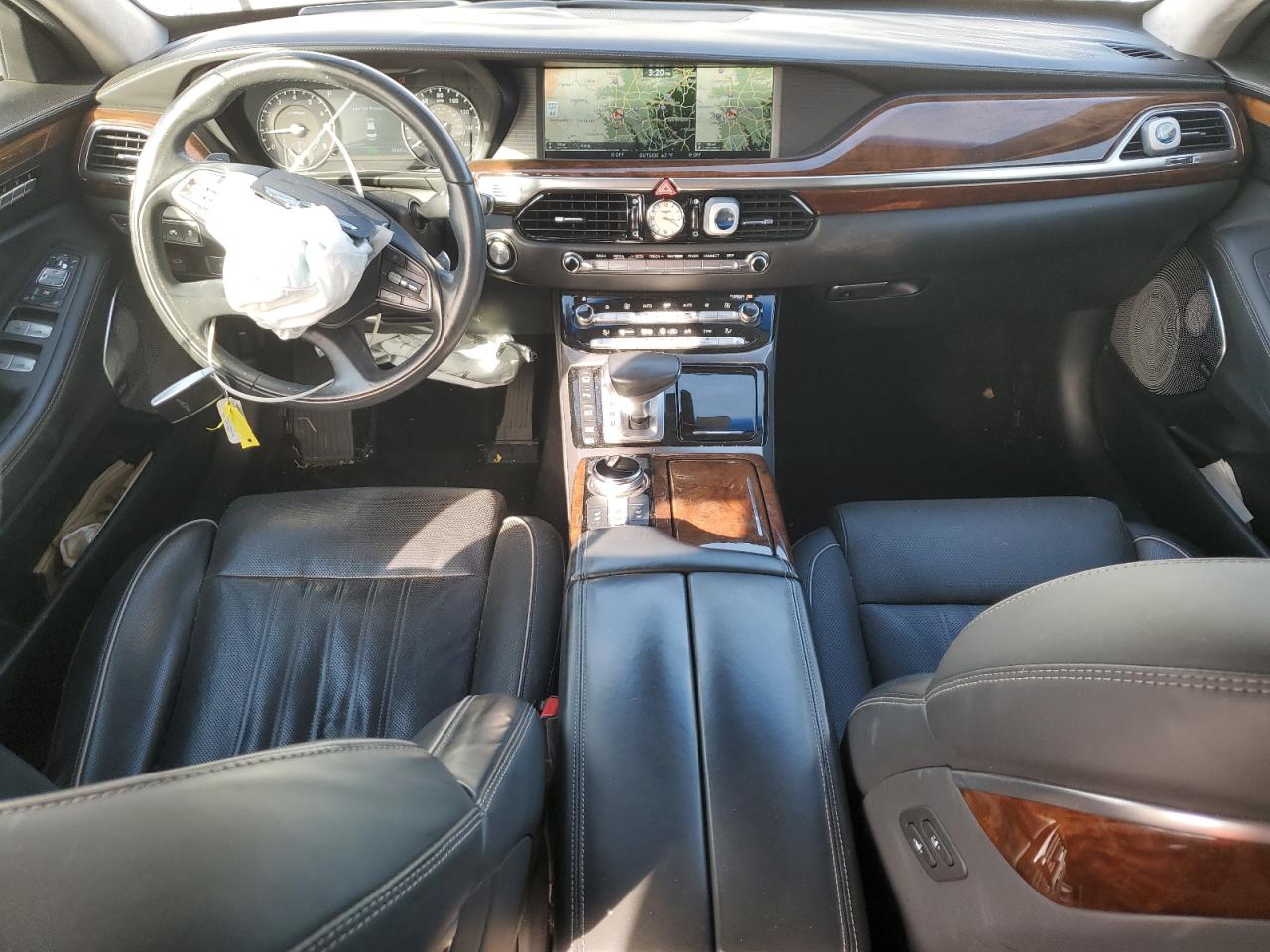 2019 Genesis G90 - Image 8