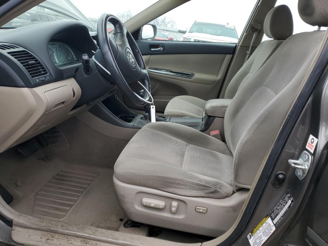 2004 Toyota Camry - Image 7
