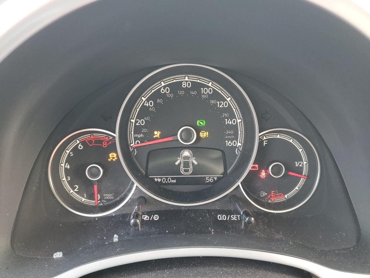 2019 Volkswagen Beetle - Image 9