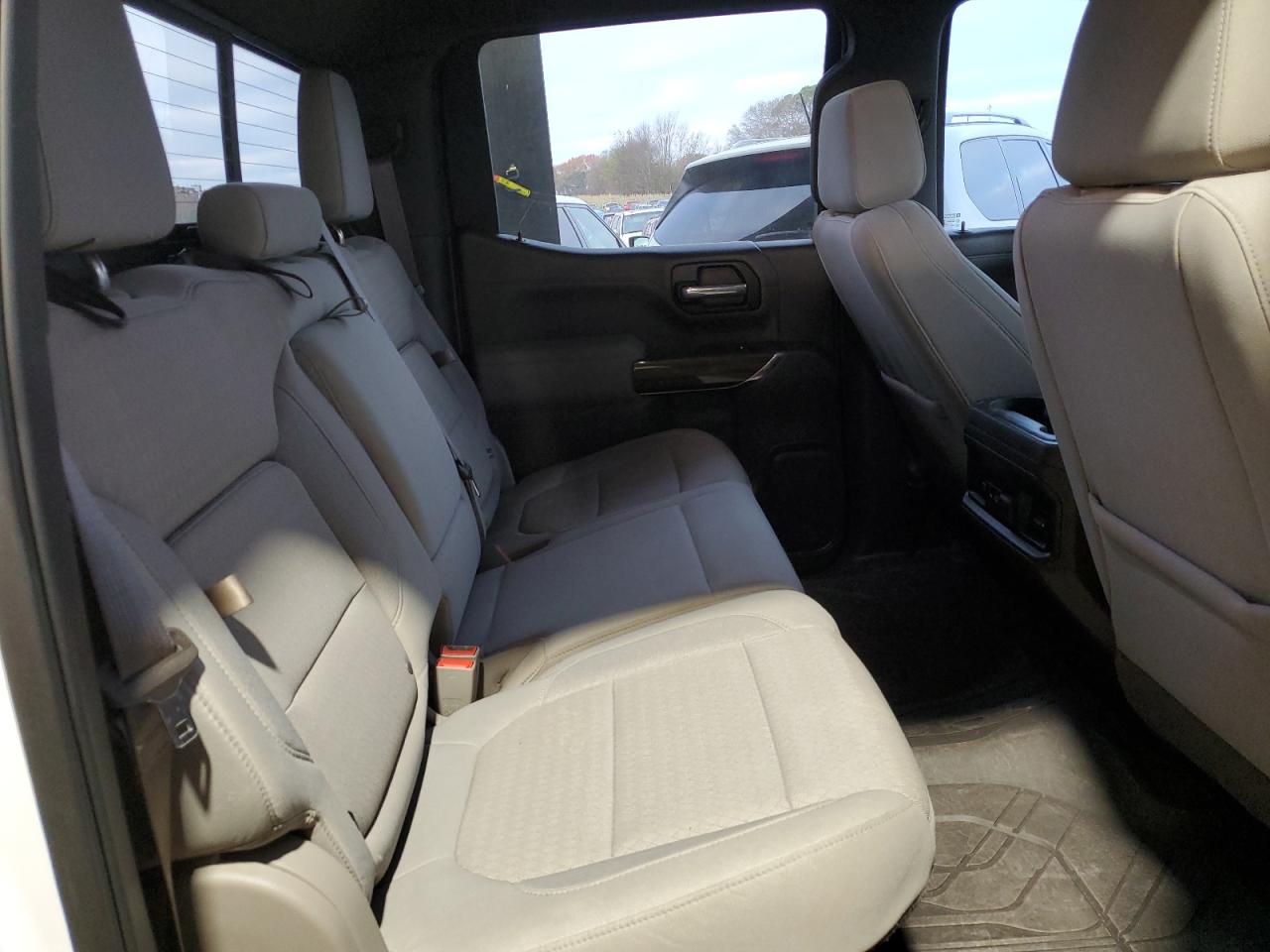 2019 Chevrolet Silverado - Image 10