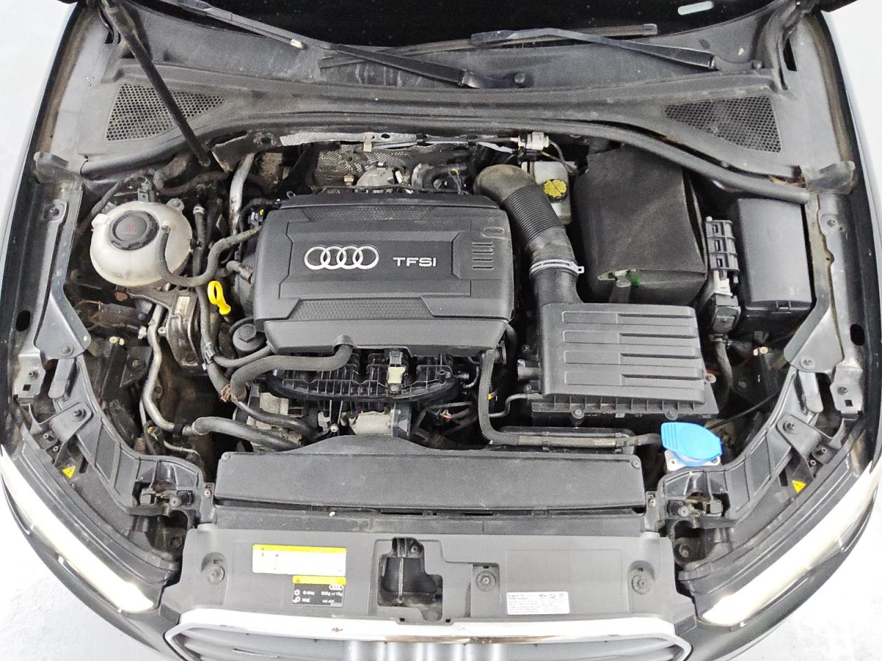 VIN WAUBFGFF5F1008266 2015 AUDI A3 no.11