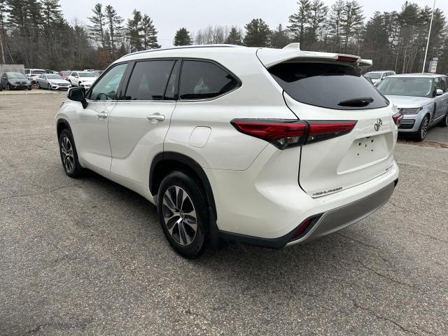  TOYOTA HIGHLANDER 2021 Biały