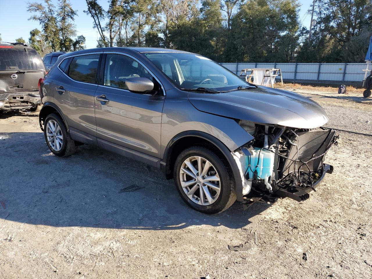 2017 Nissan Rogue - Image 4
