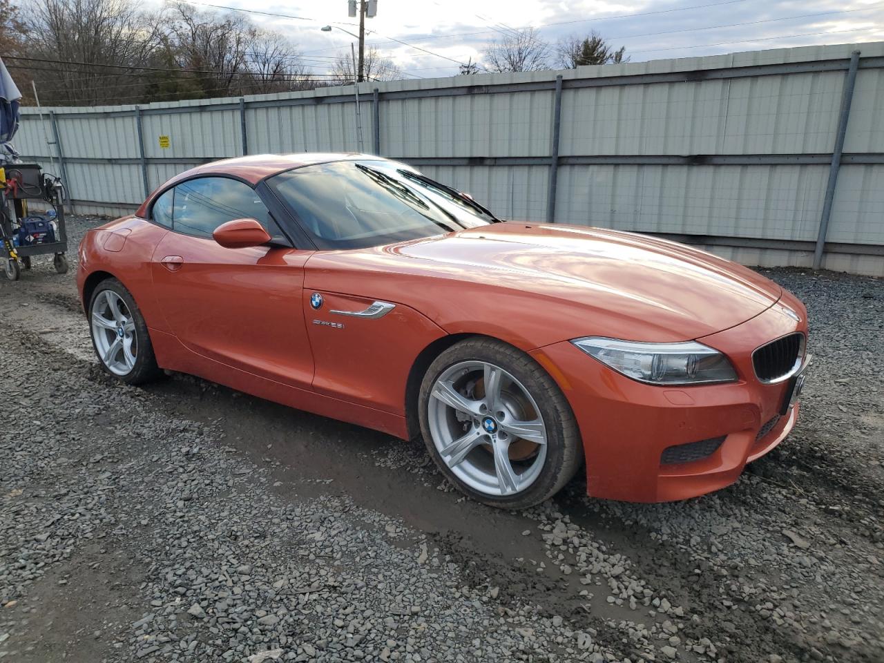 VIN WBALL5C59EE717416 2014 BMW Z4 no.4