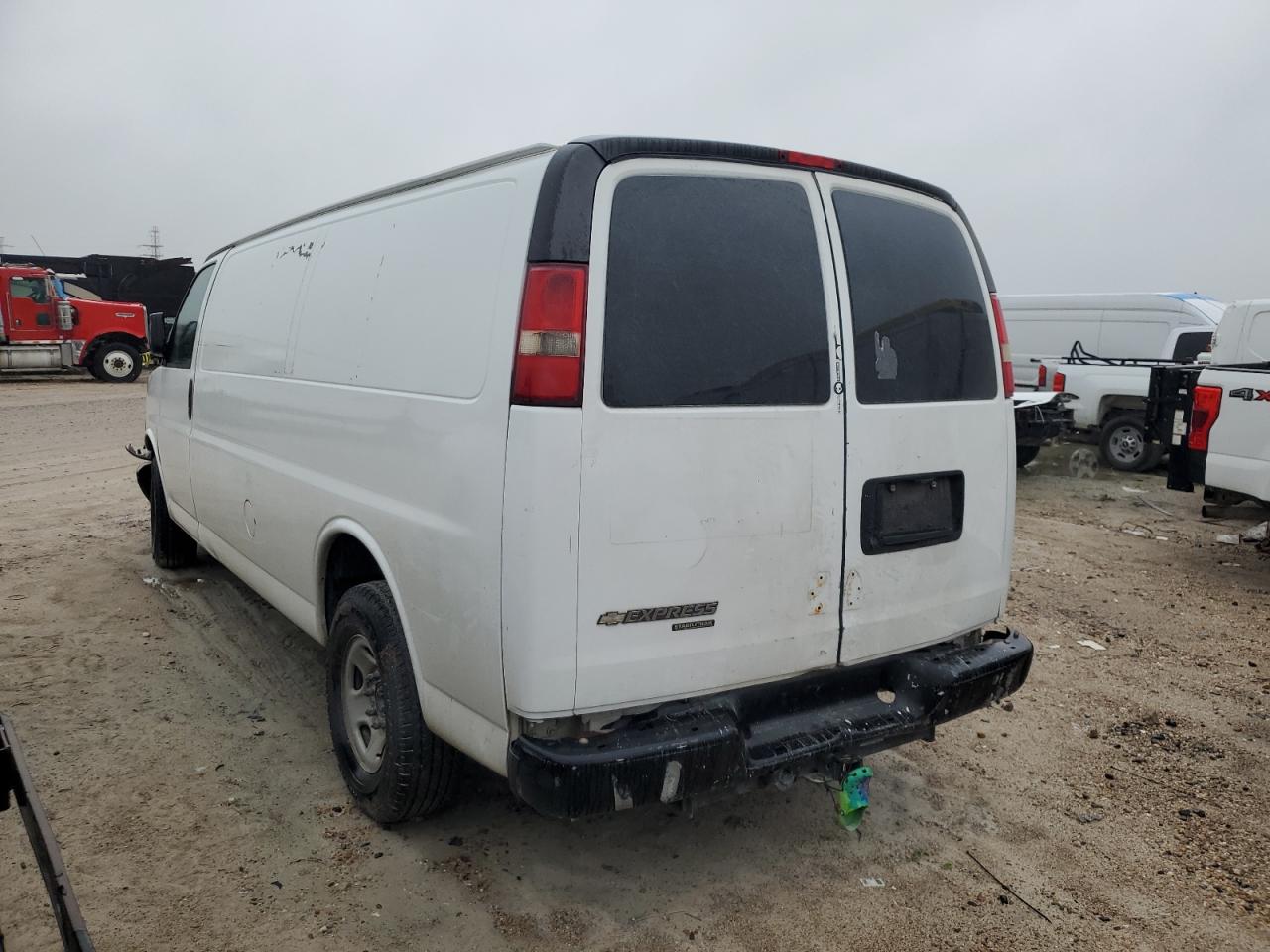 VIN 1GCZGUBA1D1184574 2013 CHEVROLET EXPRESS no.2