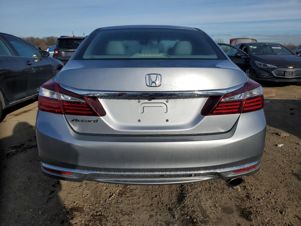 VIN 1HGCR2F32GA171323 2016 HONDA ACCORD no.6