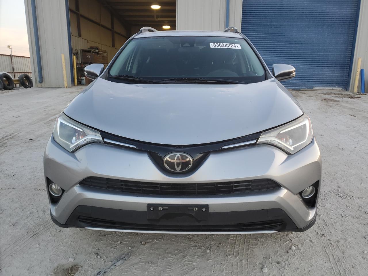 2018 Toyota RAV 4 - Image 5