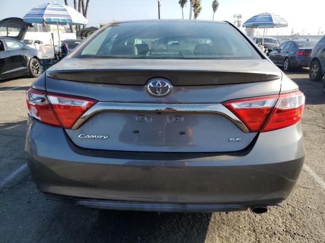  TOYOTA CAMRY 2017 Szary