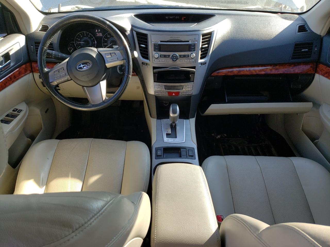 2010 Subaru Outback - Image 8