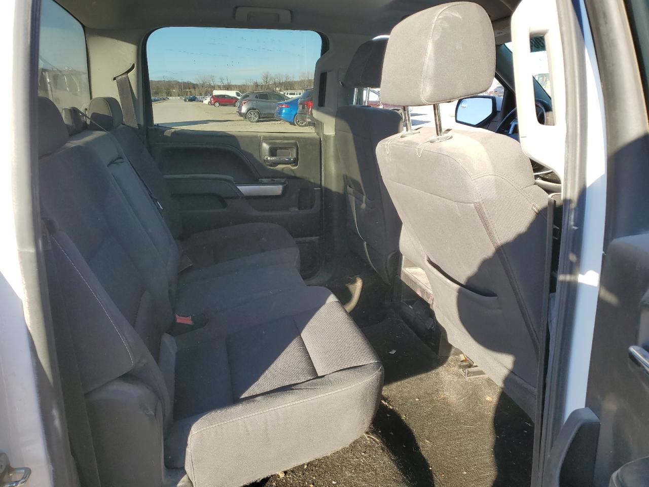 2017 Chevrolet Silverado - Image 10