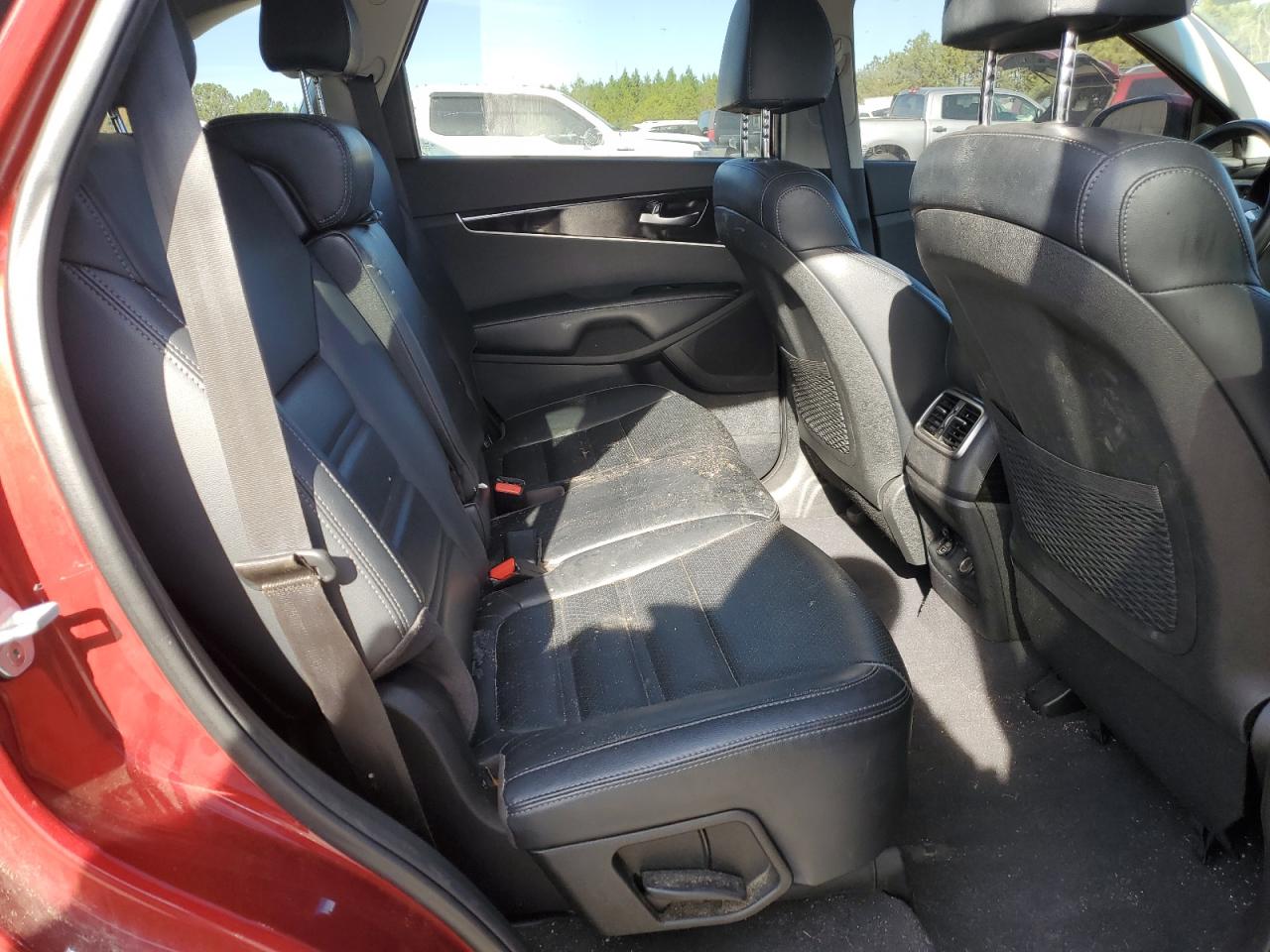2019 Kia Sorento - Image 10