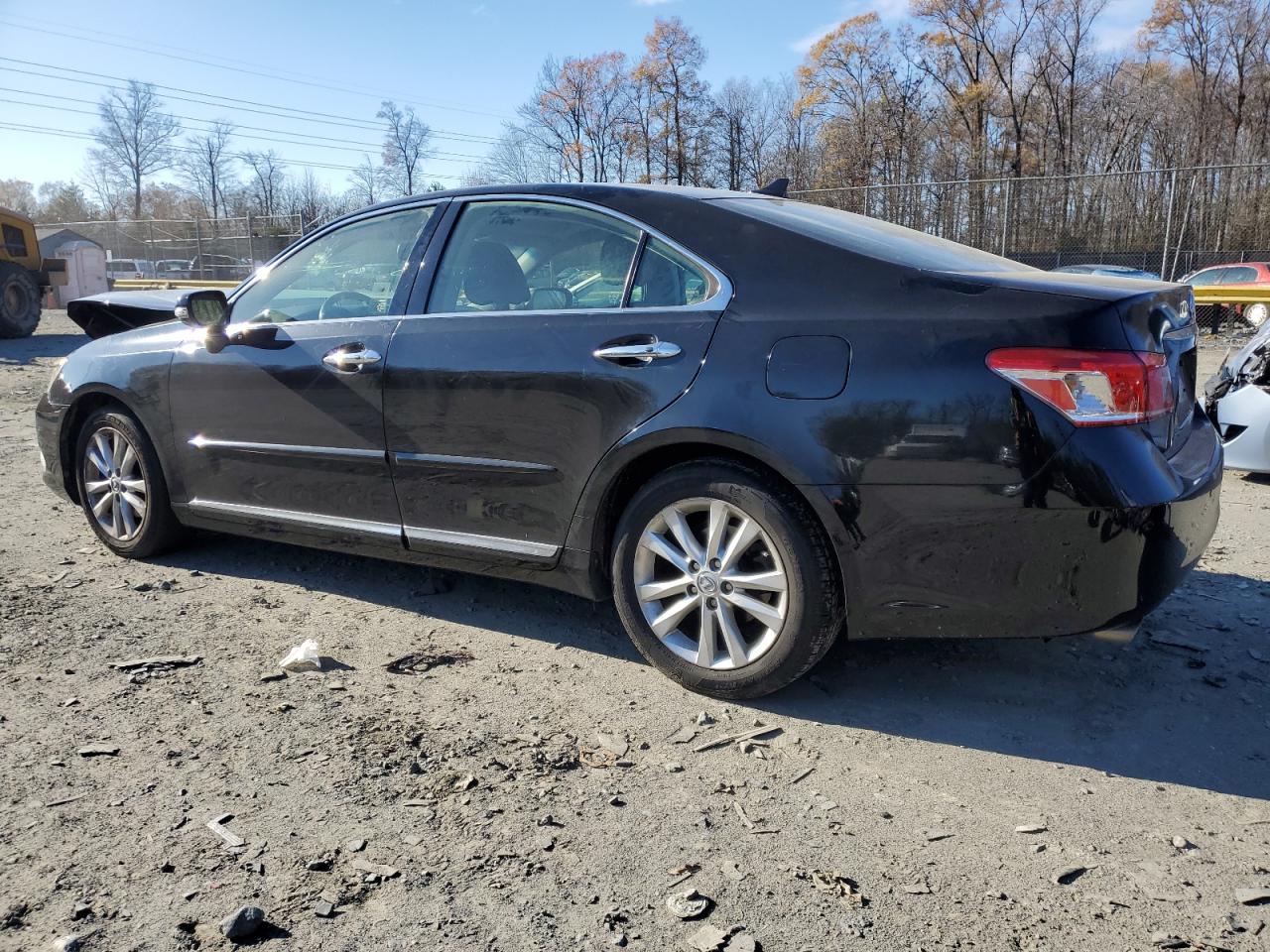 2012 Lexus ES - Image 2