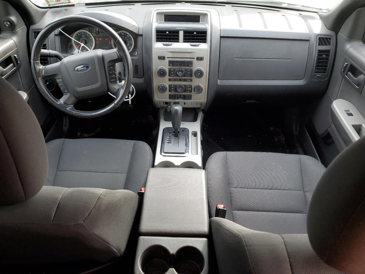 2010 Ford Escape - Image 8