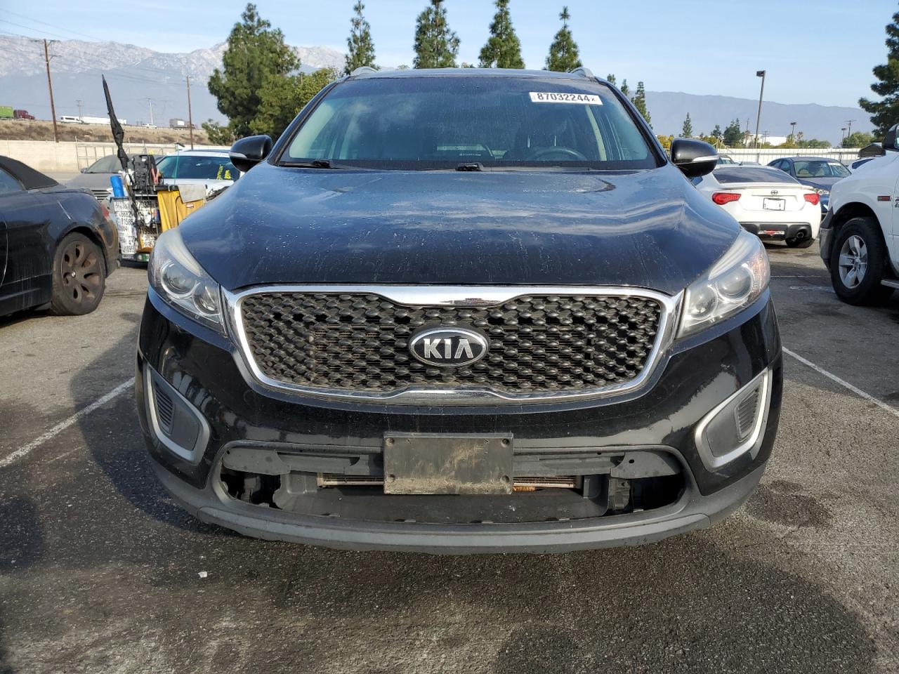 VIN 5XYPG4A5XGG036598 2016 KIA SORENTO no.5