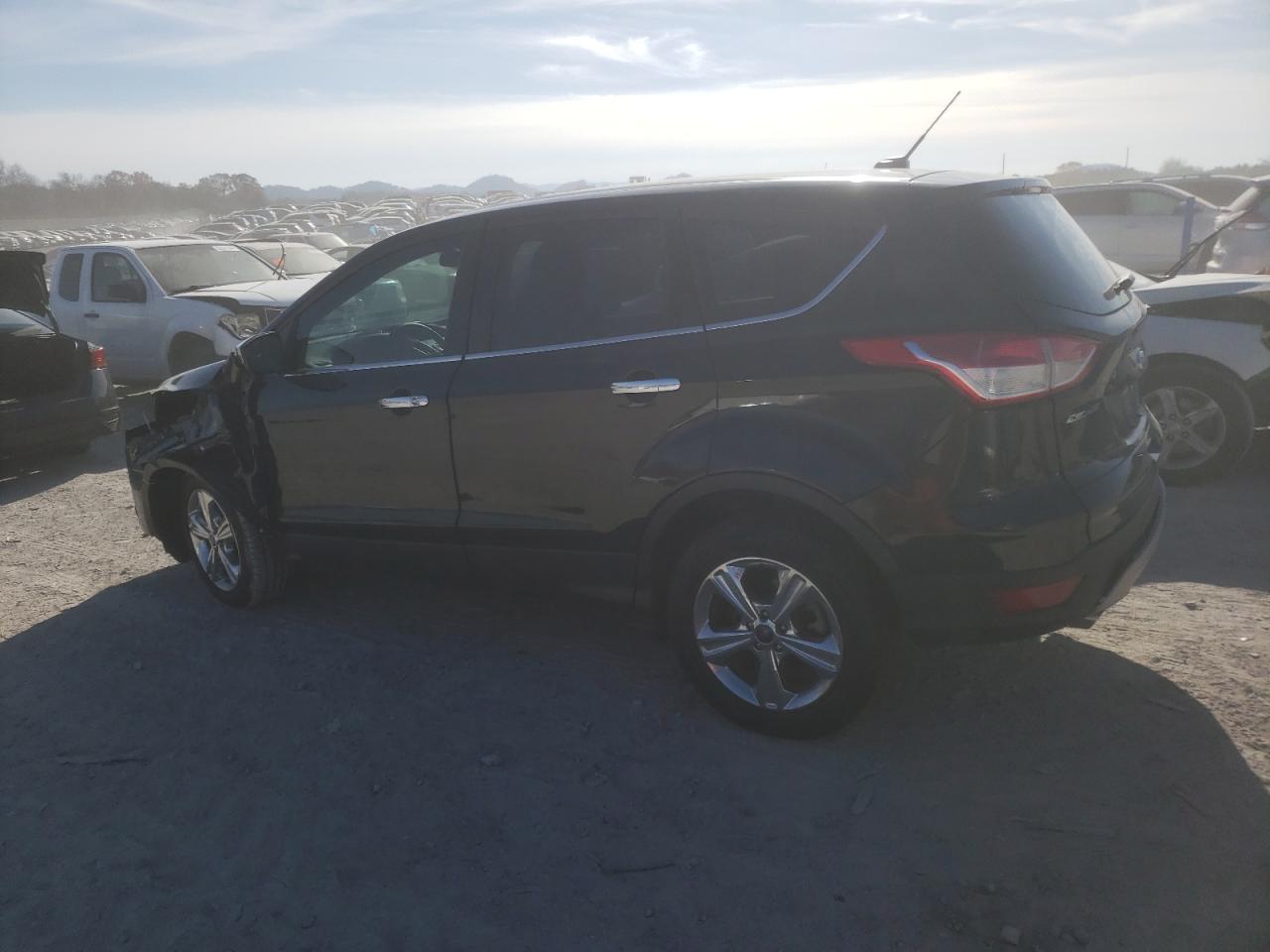 VIN 1FMCU9GX5EUD45352 2014 FORD ESCAPE no.2