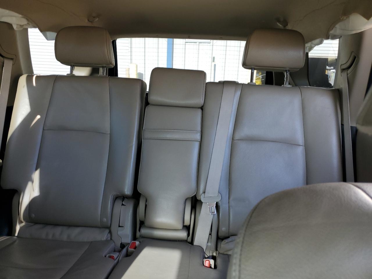 2011 Toyota 4Runner Sr5 VIN: JTEBU5JR6B5056341 Lot: 85715754