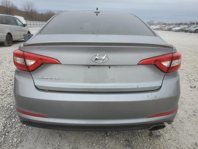 Sedans HYUNDAI SONATA 2016 Srebrny