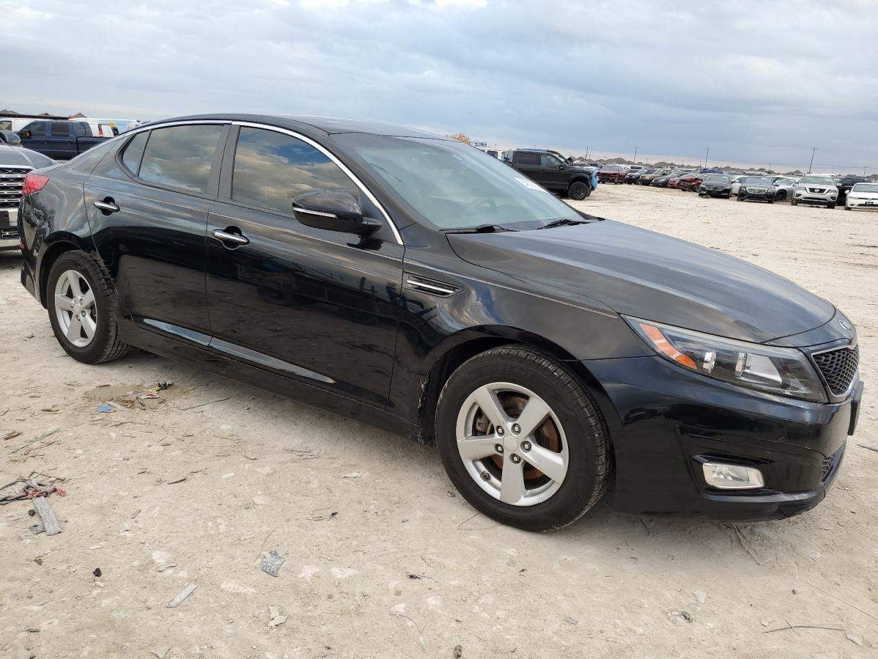 VIN 5XXGM4A72FG440007 2015 KIA OPTIMA no.4