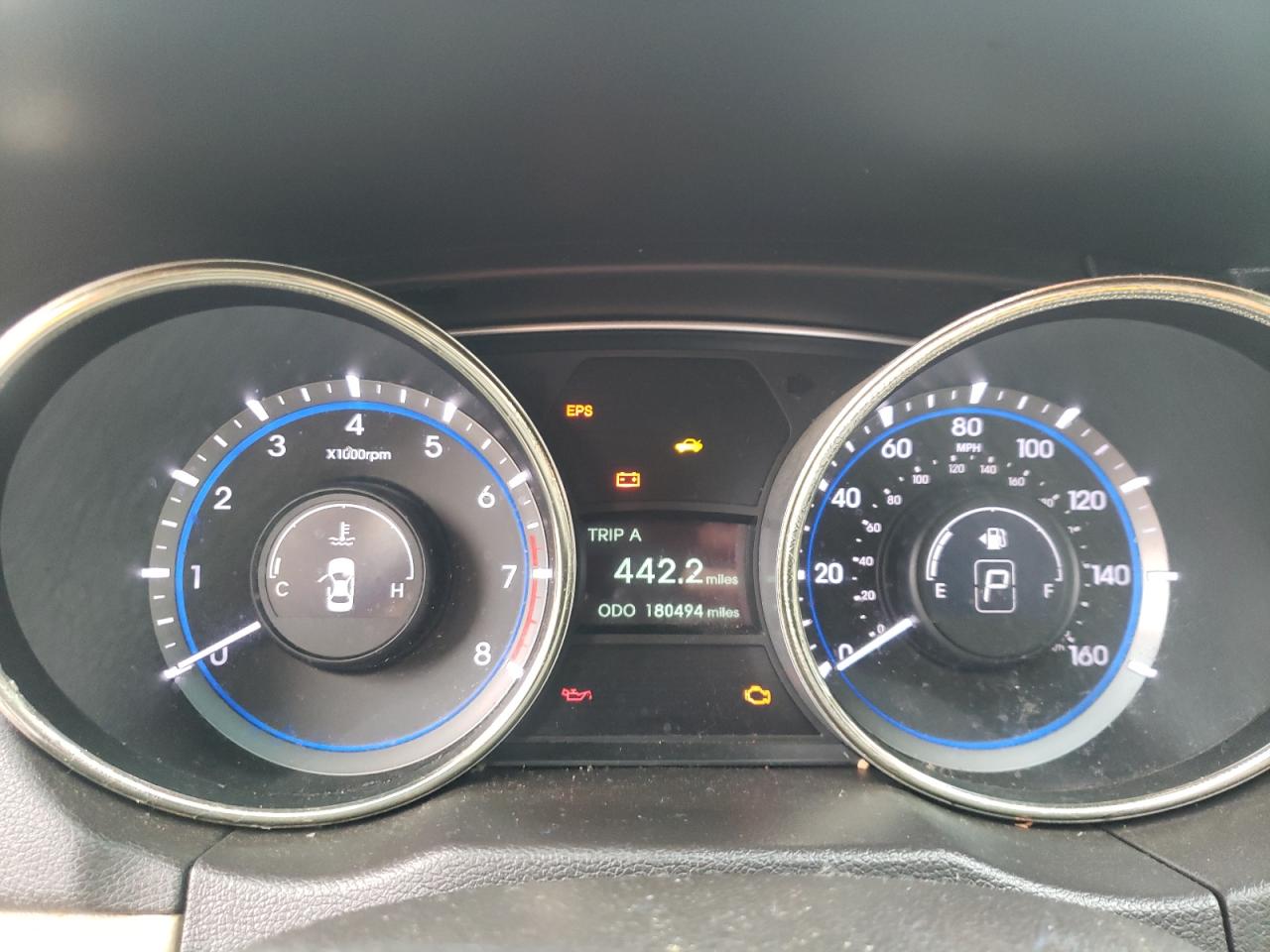 2011 Hyundai Sonata - Image 9