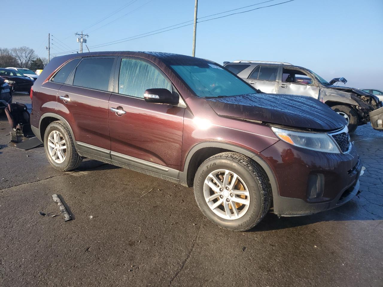 VIN 5XYKT3A68FG631201 2015 KIA SORENTO no.4