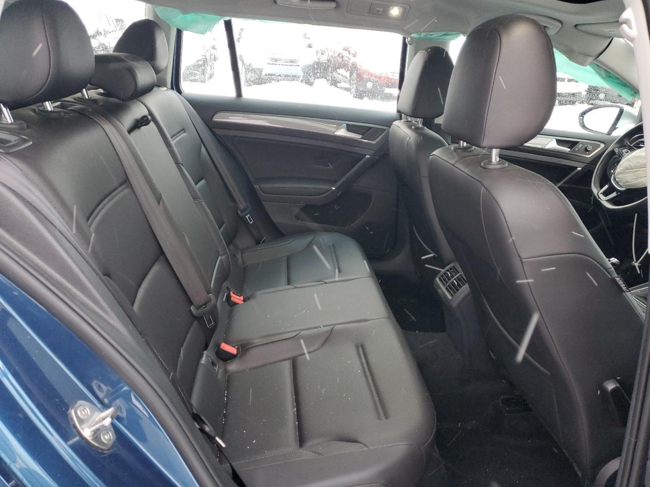 2019 Volkswagen Golf - Image 11