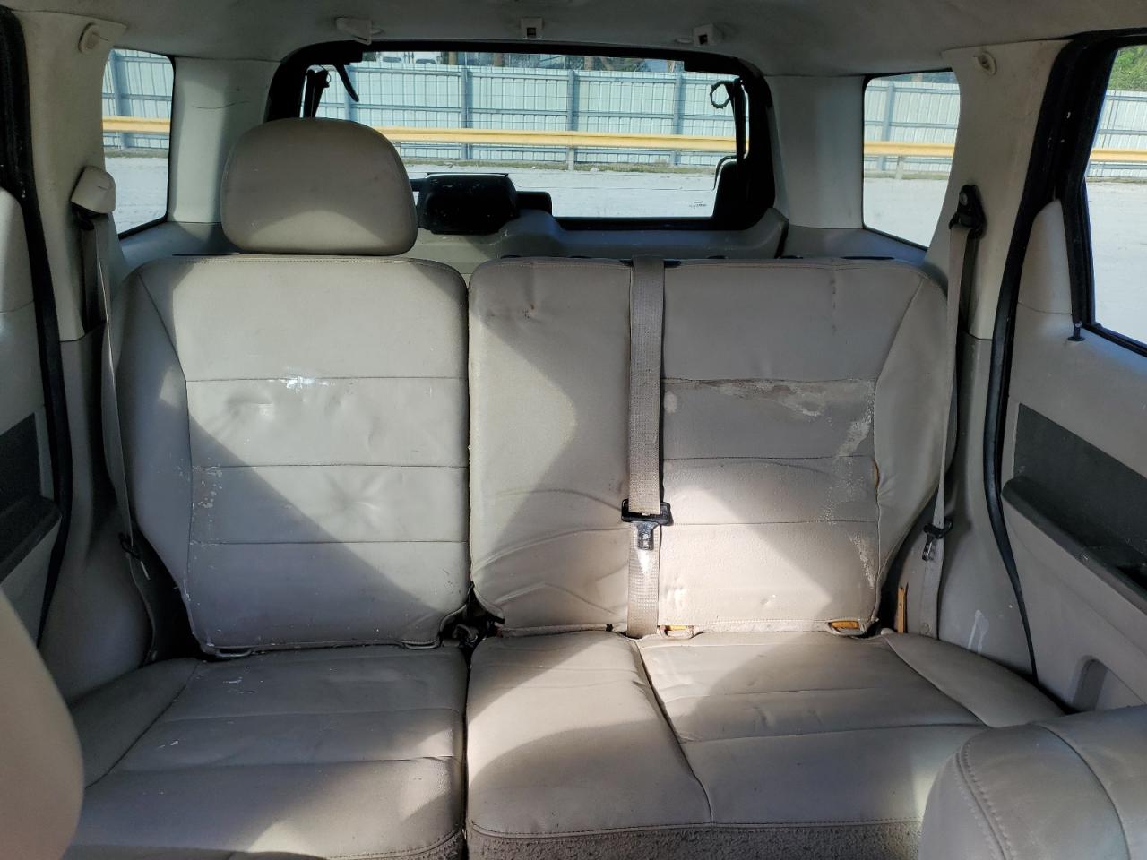 2010 Ford Escape - Image 10