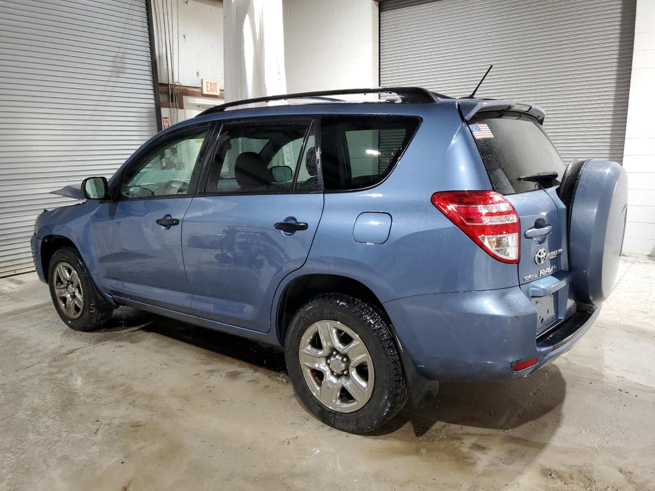 2009 Toyota RAV 4 - Image 2