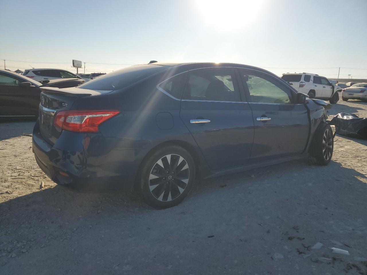 2018 Nissan Sentra - Image 3
