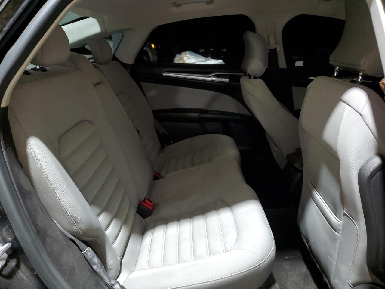 2015 Ford Fusion - Image 10