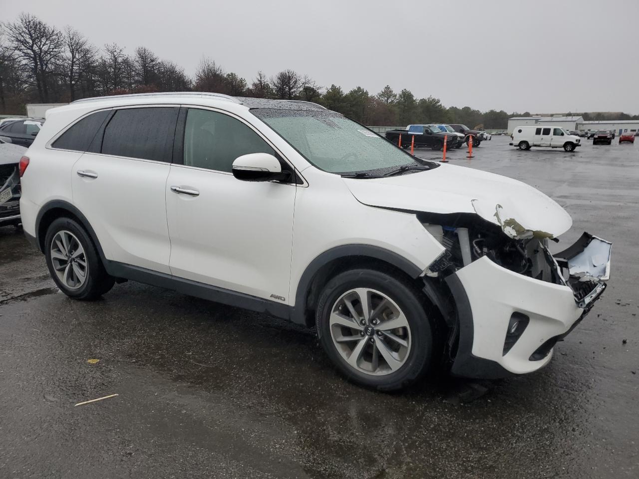 2019 Kia Sorento - Image 4