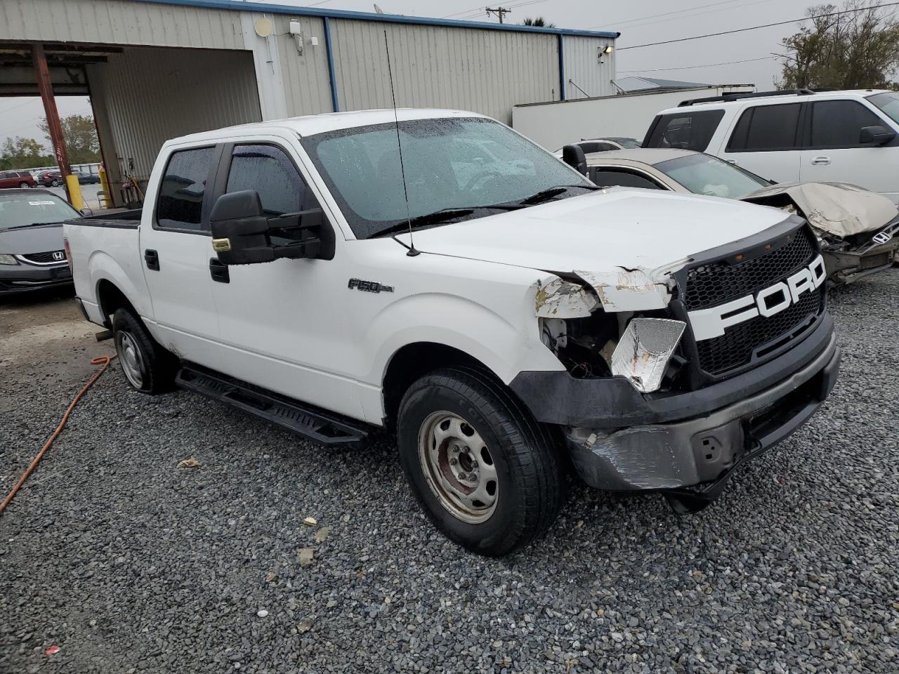 VIN 1FTFW1CFXDKF26953 2013 FORD F-150 no.4