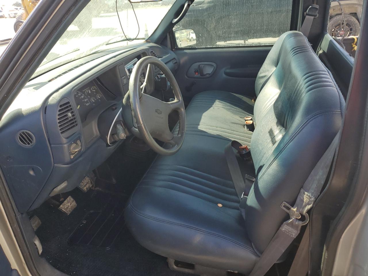 1996 Chevrolet GMT-400 - Image 7