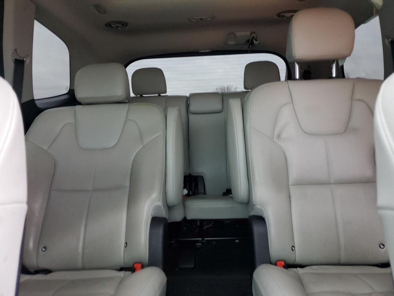2022 Kia Telluride - Image 10