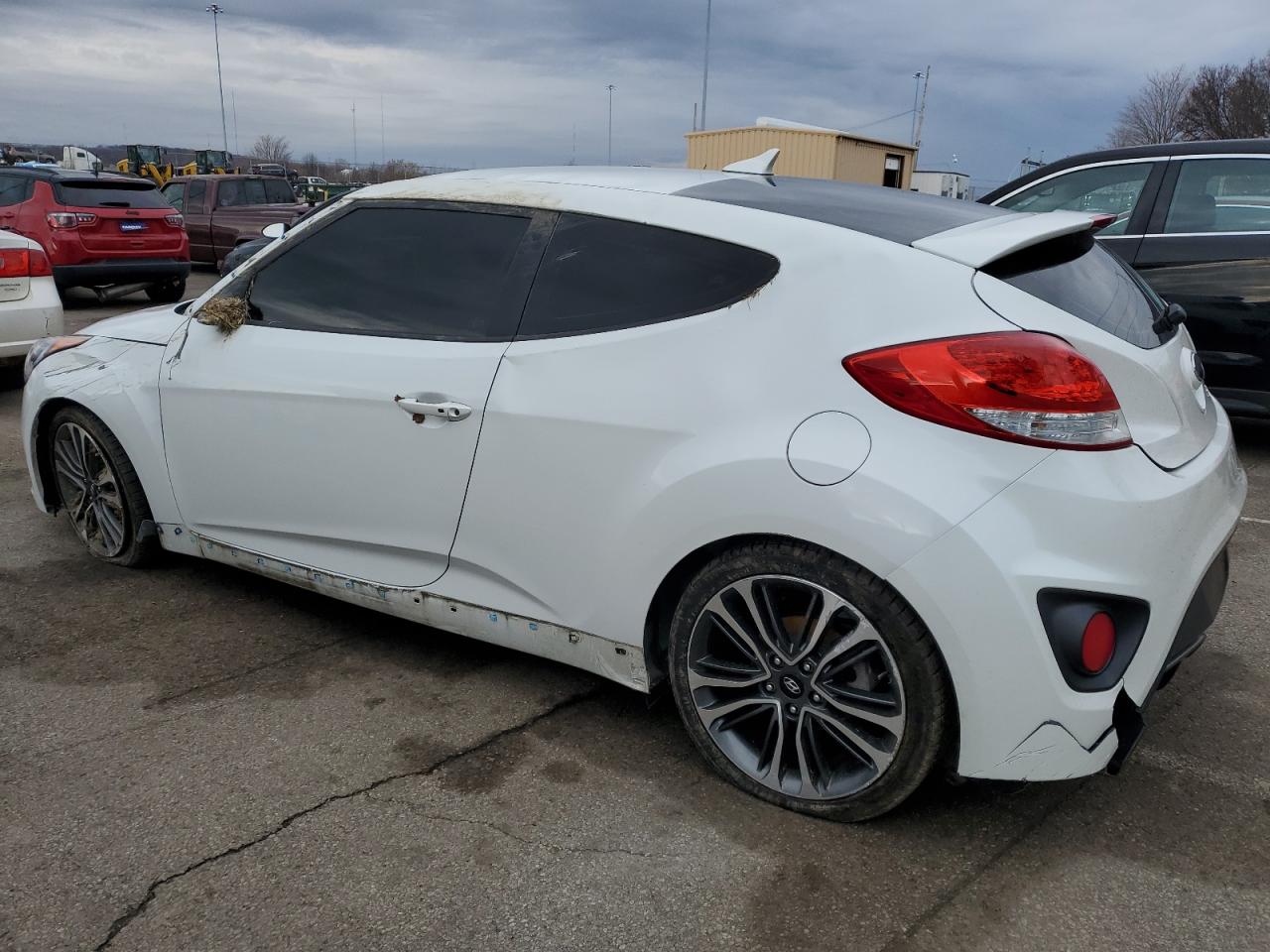 2016 Hyundai Veloster - Image 2