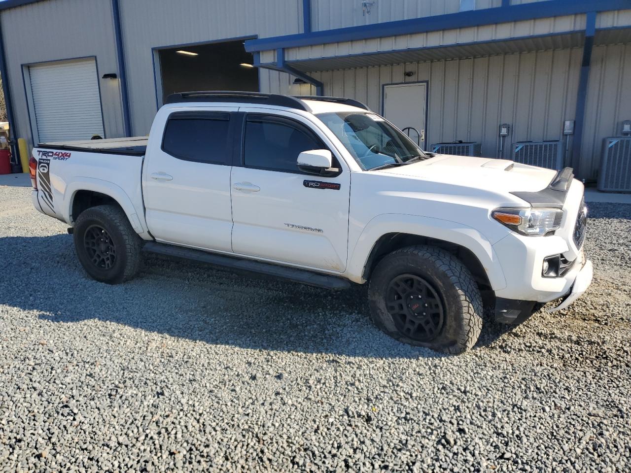 2018 Toyota Tacoma - Image 4