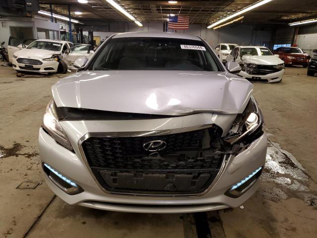 Седаны HYUNDAI SONATA 2016 Серебристый