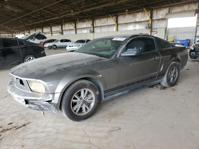 2005 Ford Mustang 