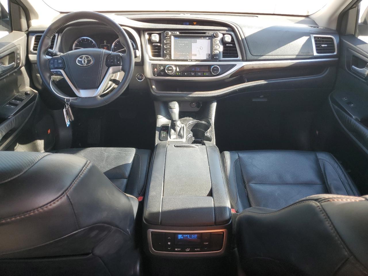 2014 Toyota Highlander - Image 8