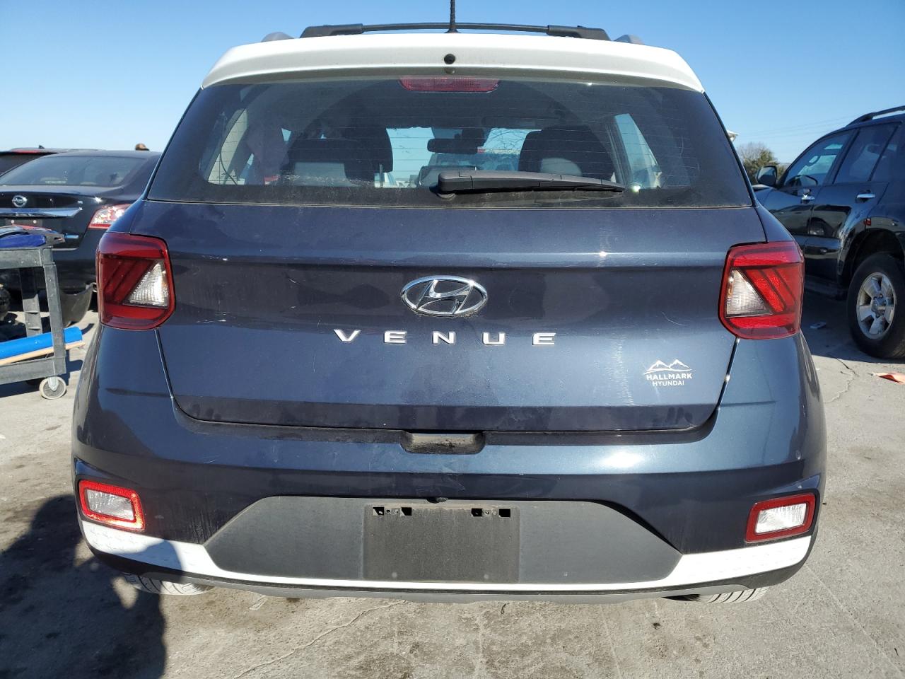 2023 Hyundai Venue Sel VIN: KMHRC8A33PU220527 Lot: 83987914