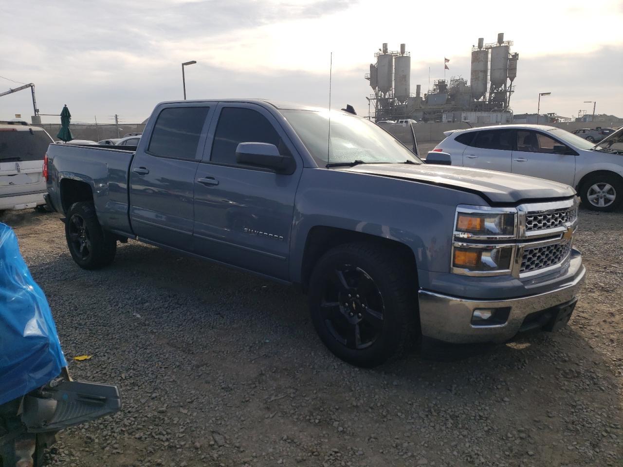 2015 Chevrolet Silverado - Image 4