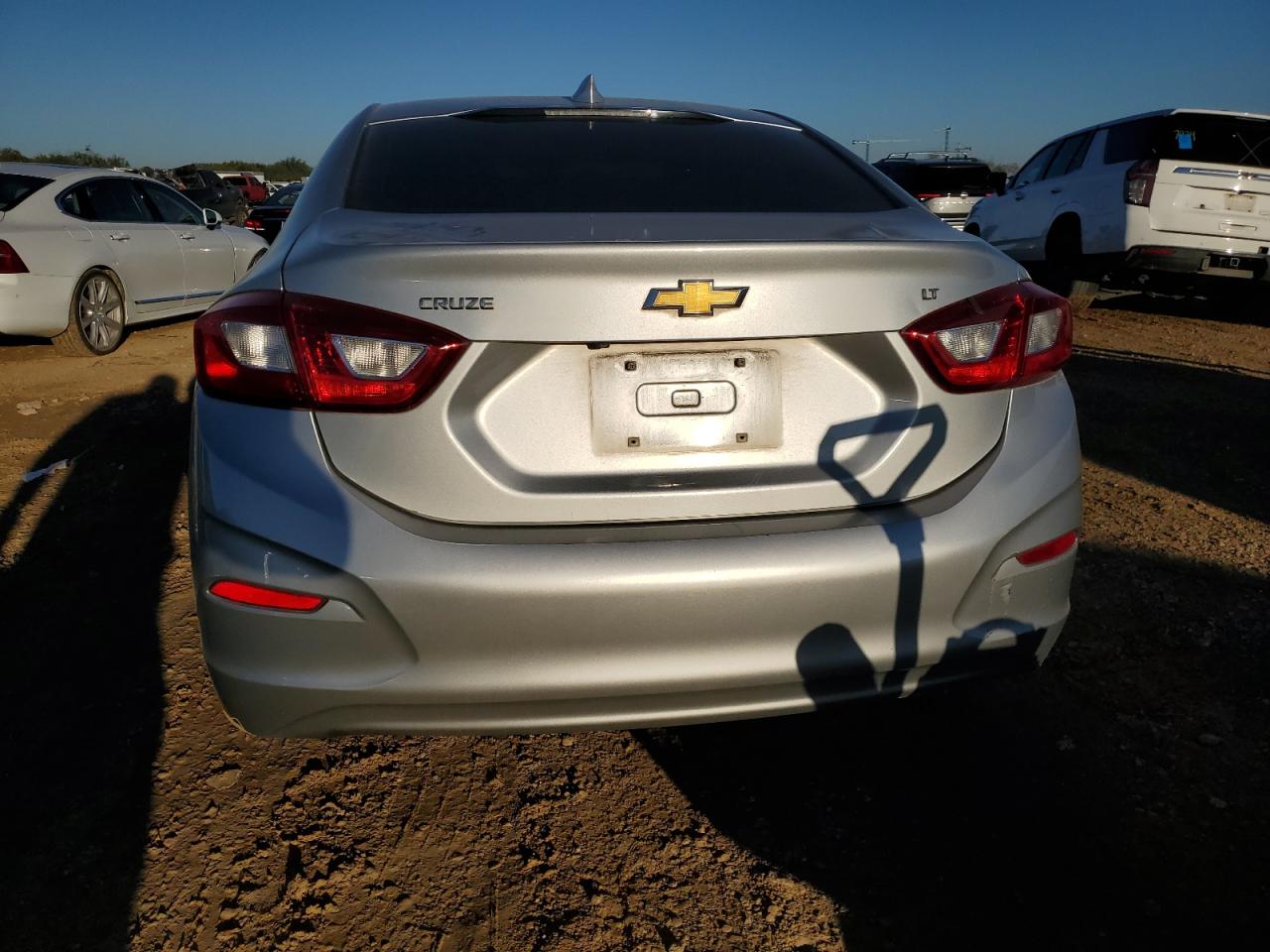 2018 Chevrolet Cruze Lt VIN: 1G1BE5SM8J7165612 Lot: 83752404