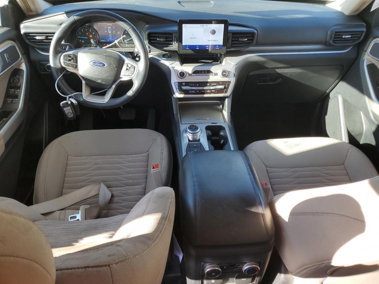 2021 Ford Explorer - Image 8
