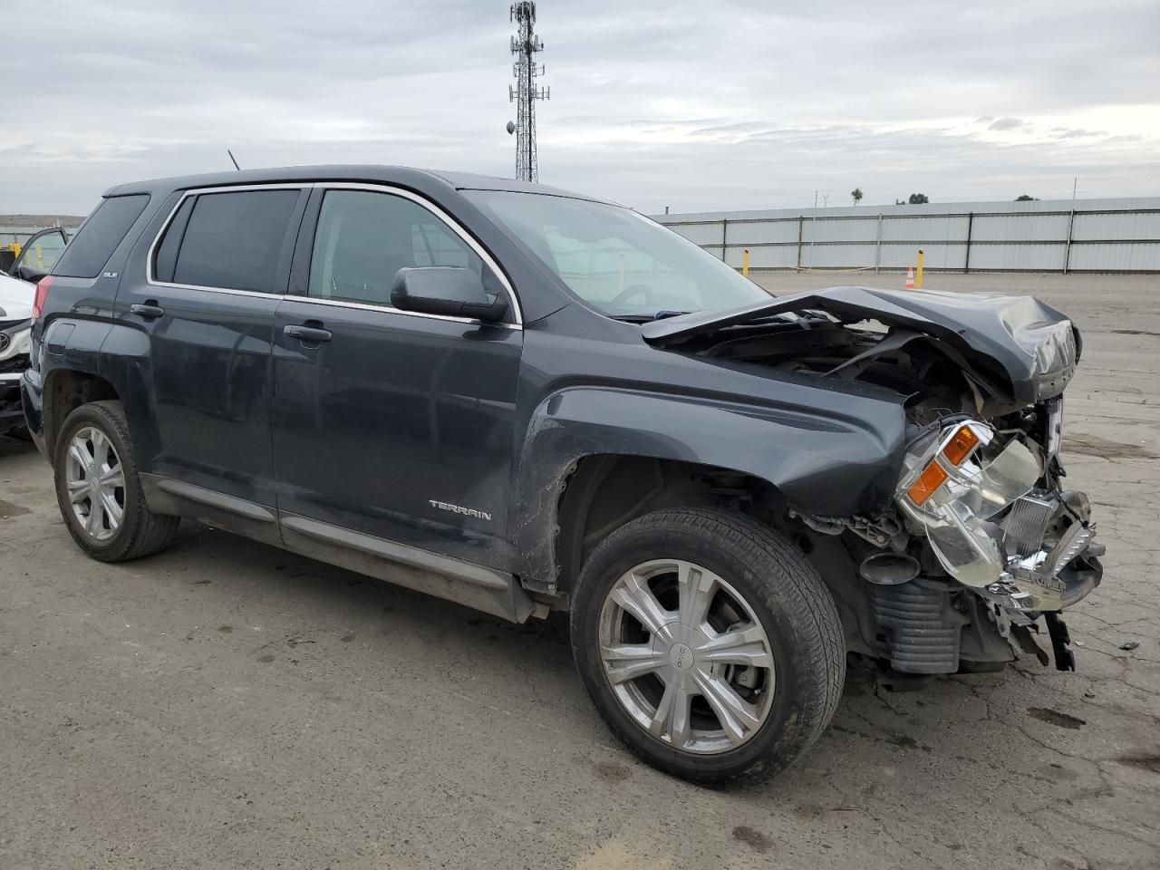 VIN 2GKALMEK9H6192460 2017 GMC TERRAIN no.4