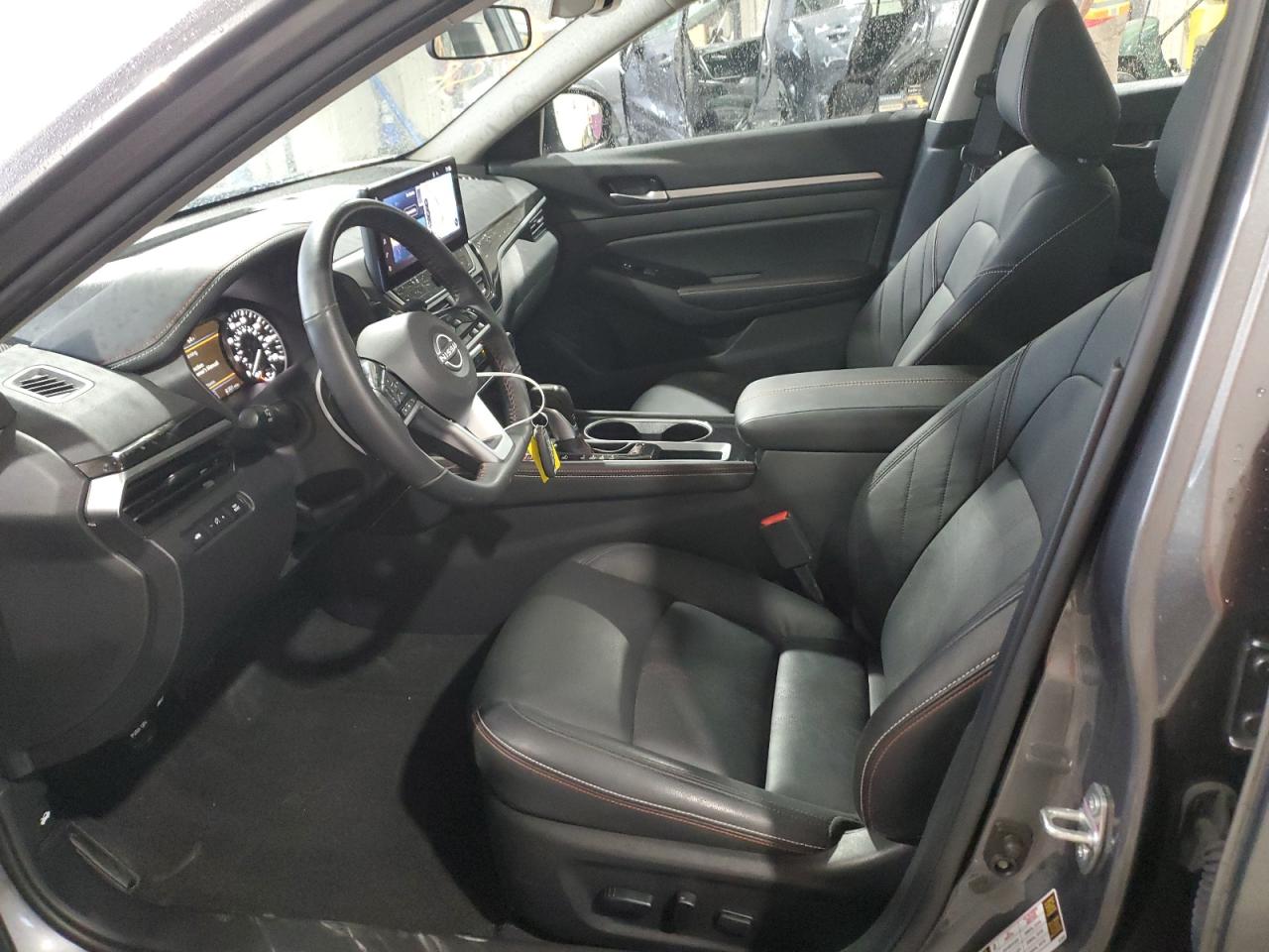 2024 Nissan Altima - Image 7
