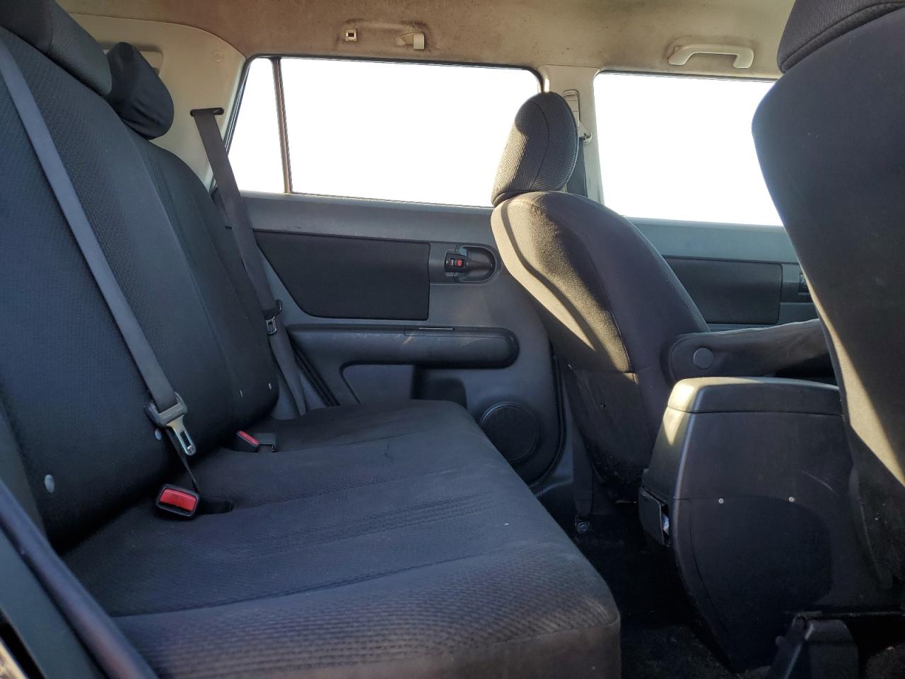 2009 Scion xB - Image 10