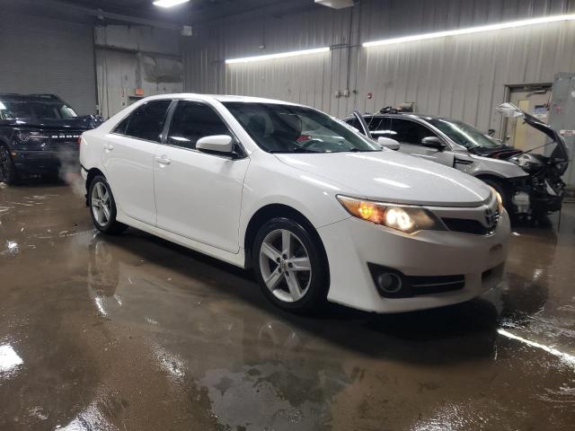  TOYOTA CAMRY 2014 White