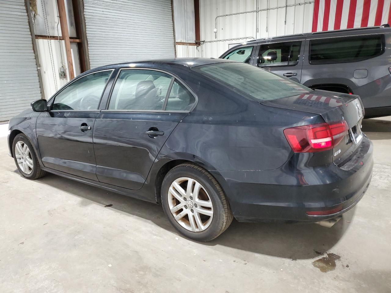 VIN 3VW2B7AJ3JM208713 2018 VOLKSWAGEN JETTA no.2