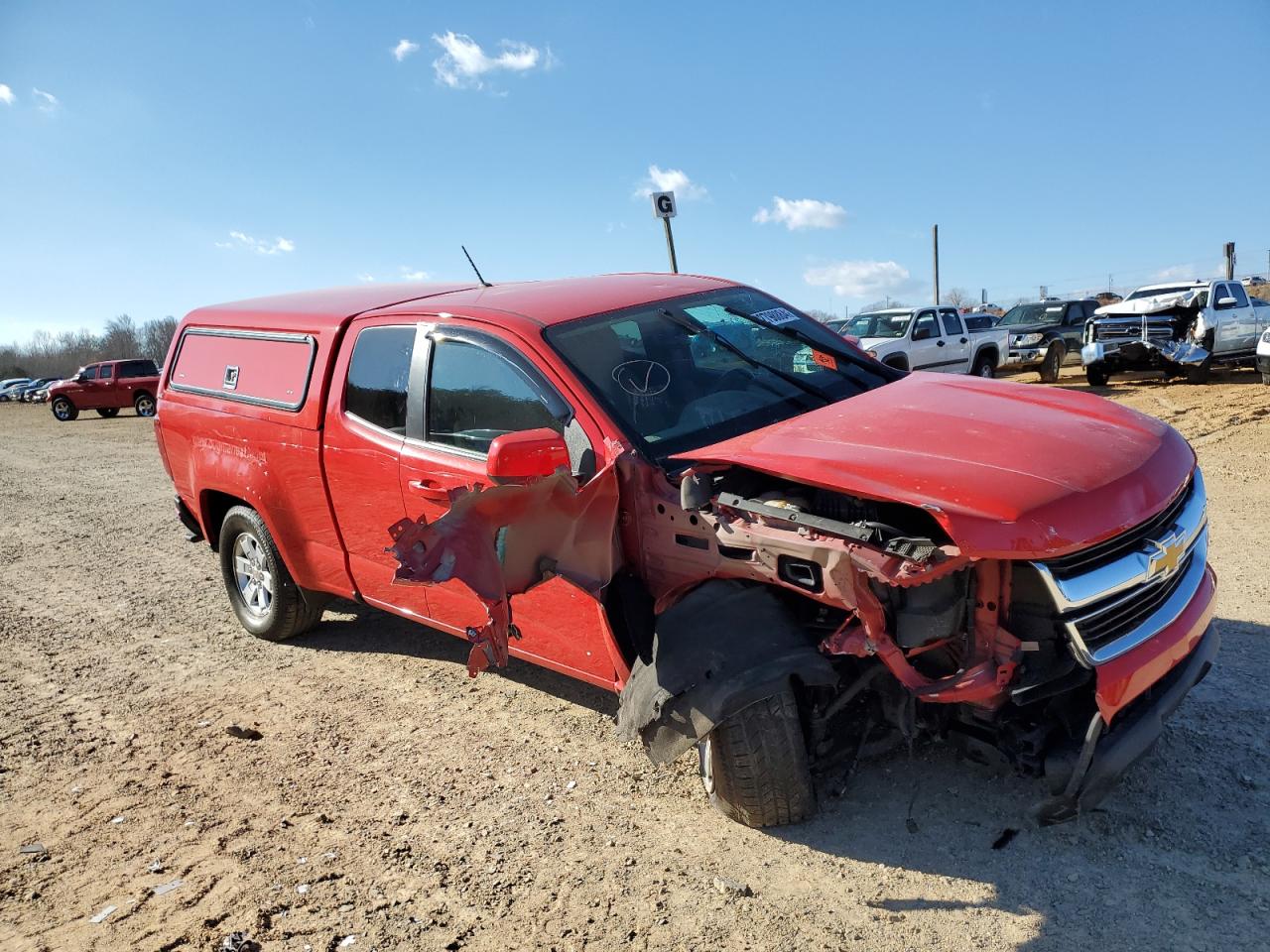 VIN 1GCHSBEA6K1247837 2019 CHEVROLET COLORADO no.4